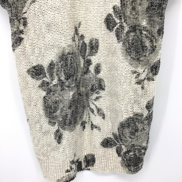 Abercrombie & Fitch White Gray Floral Open Front Loose Knit Cardigan - Picture 12 of 15